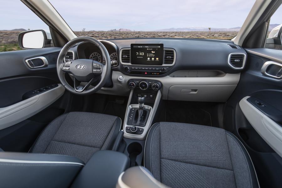 Торпедо Hyundai Venue 2019 года  (NA) (фото 33 из 40)